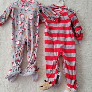 New boy's fleece Christmas footed pajamas 2 pack, size 18 months